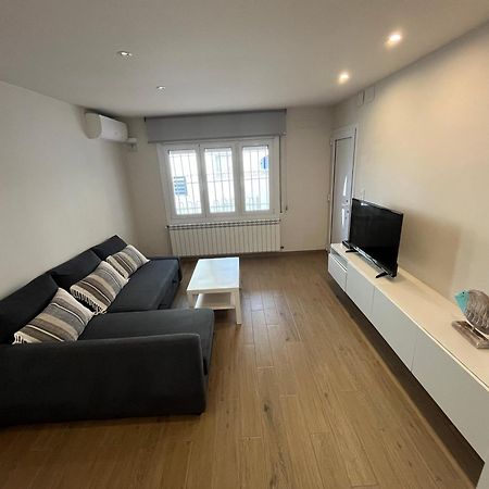 Apartamento En La Playa. Free Parking. Free Wifi L' Escala 外观 照片