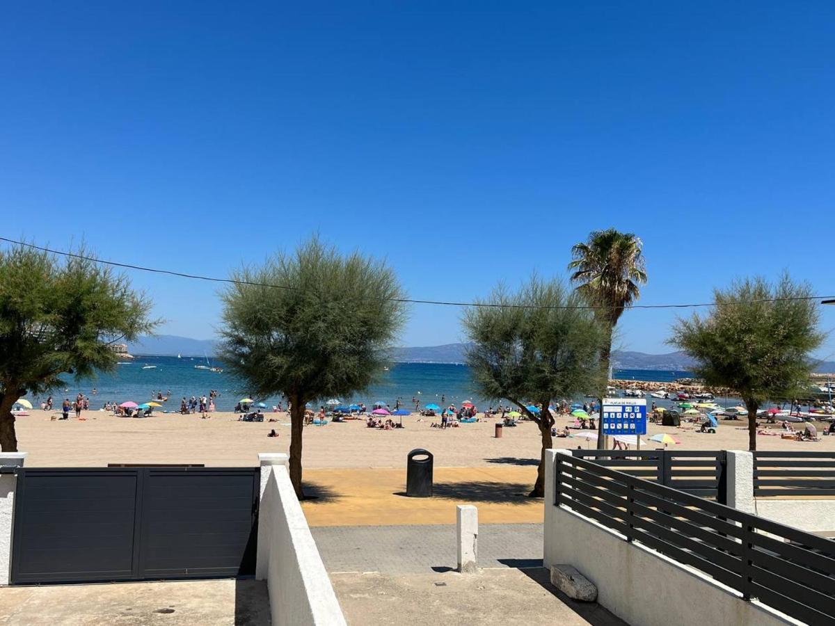 Apartamento En La Playa. Free Parking. Free Wifi L' Escala 外观 照片