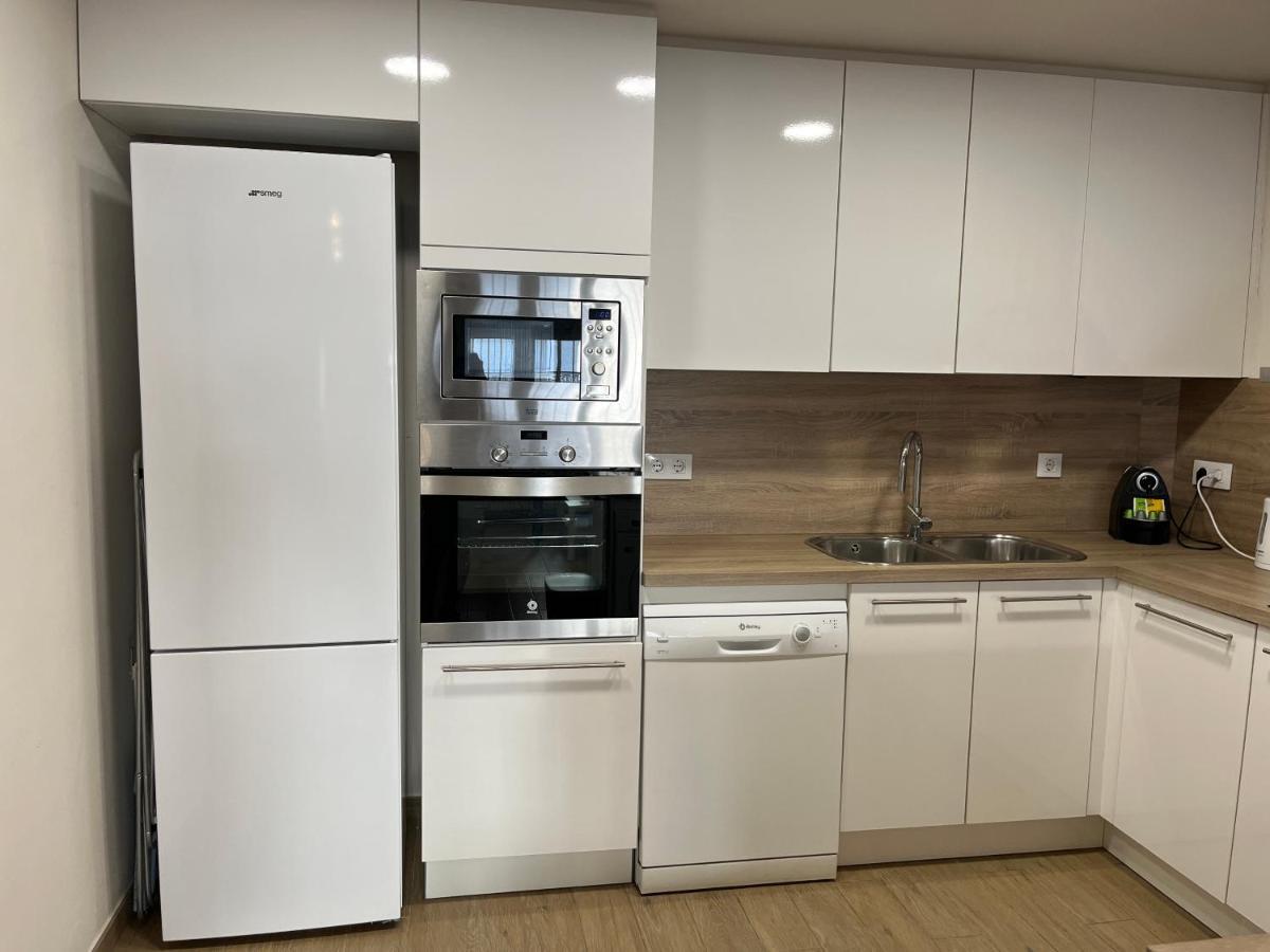 Apartamento En La Playa. Free Parking. Free Wifi L' Escala 外观 照片