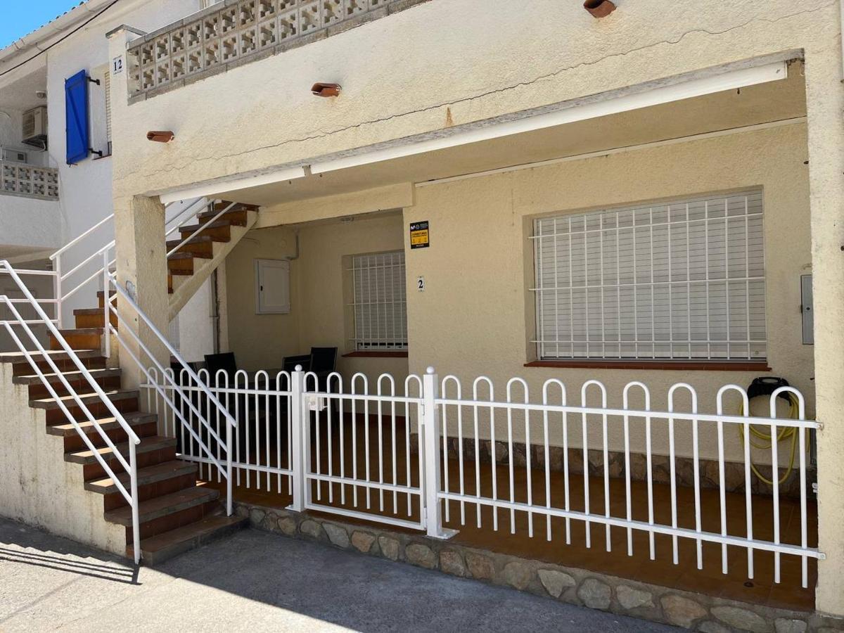 Apartamento En La Playa. Free Parking. Free Wifi L' Escala 外观 照片